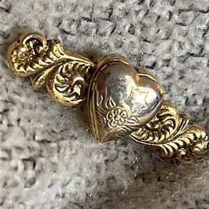 80s reproduction of Victorian locket pin